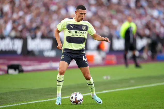 pemain sepak bola legendaris phil foden dari manchester city unduhan