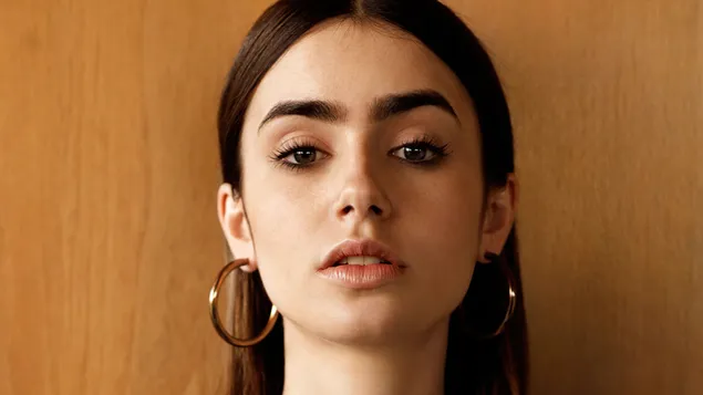 'Lily Collins' dalam Penggambaran Foto Vogue UK 4K kertas dinding