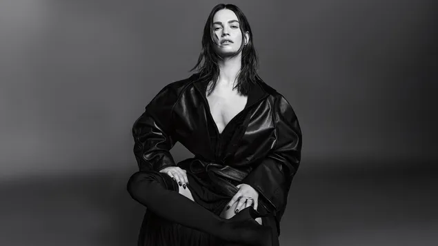 rilri jeimseu(lily james) - s maegeojin gyeoul cwalyeong daunrodeu