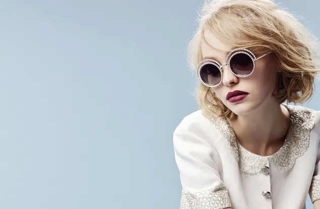 Lily-Rose Depp | Blondes Modell