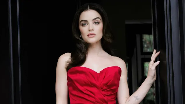 lucy hale - yotam shwartz shoot preuzmi