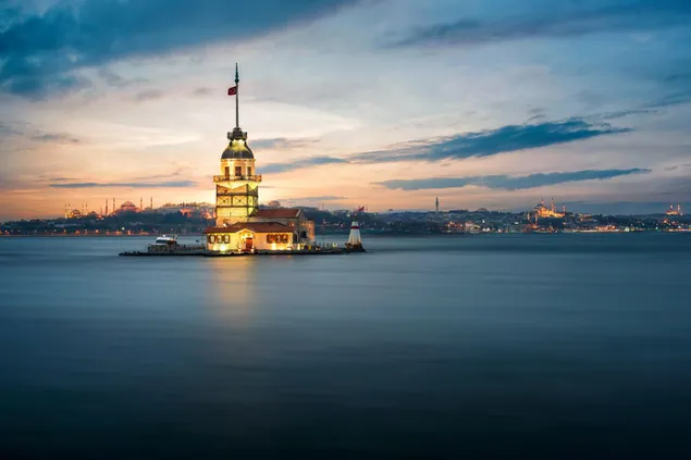 Maiden's Tower, eines der wichtigsten architektonischen Werke von Istanbul