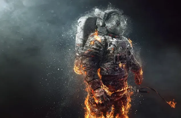 霧の中で燃える宇宙飛行士のスーツを着た男