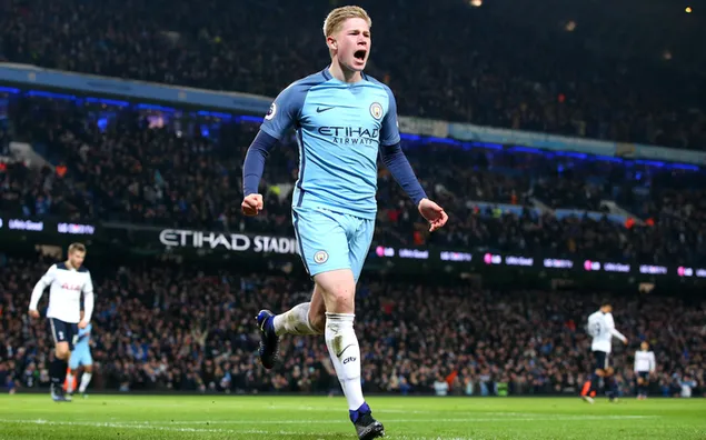 El jugador de fútbol del Manchester City Kevin De Bruyne en el estadio 4K fondo de pantalla