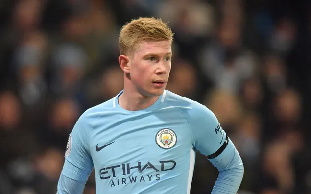 El jugador de fútbol del Manchester City Kevin De Bruyne en el desenfoque 4K fondo de pantalla