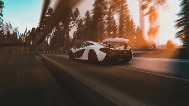 Mclaren P1 en la puesta del sol