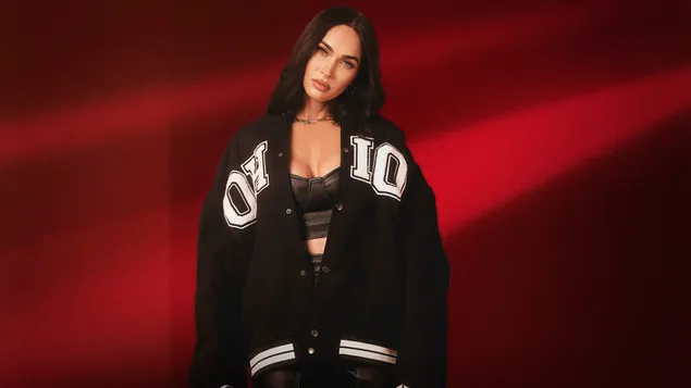 'Megan Fox' dalam Pemotretan Koleksi Boohoo unduhan