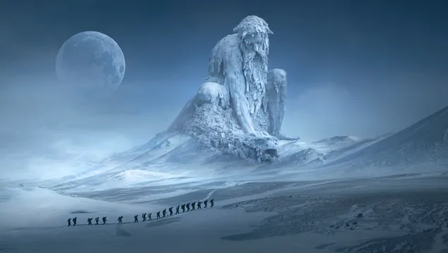 Mensen lopen naar groot gigantisch standbeeld op besneeuwde weg en volle maan in mistige lucht