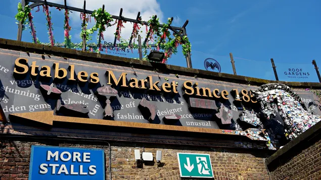 Mercado de establos Camden Londres Inglaterra