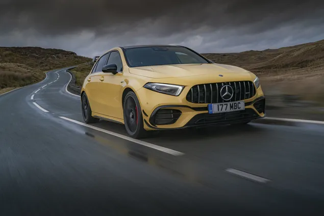 Mercedes Amg A45 Yellow