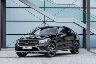 Mercedes AMG GLC 43 внедорожник спереди 8K обои