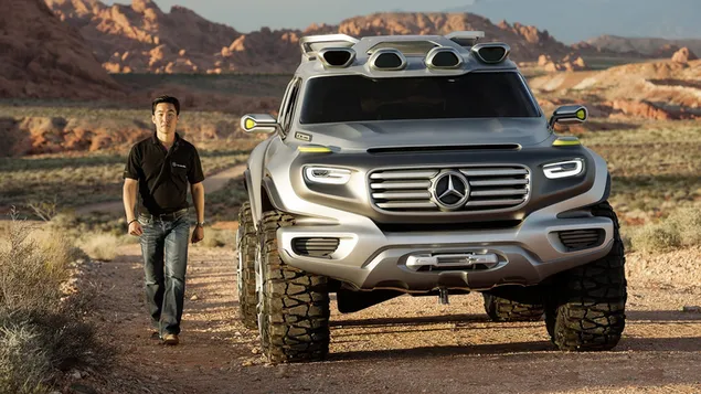 Mercedes-Benz Concept SUV en el desierto descargar