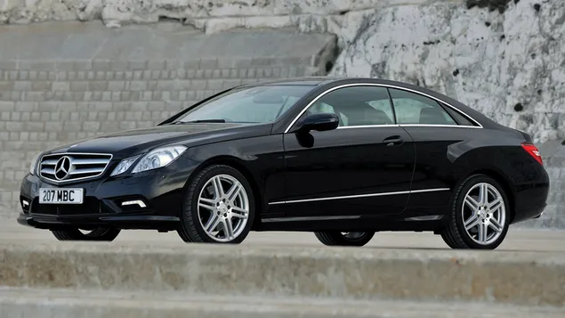 Mercedes-Benz E 500 Coupe AMG Styling 2009 02