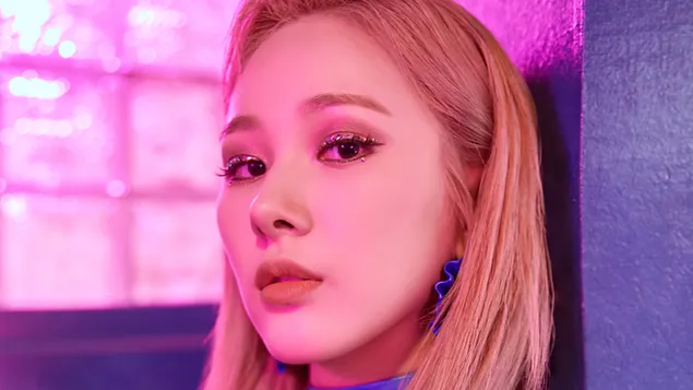 Mia filmā “La Di Da” MV Shoot (2020) no Everglow (K-Pop Band) 4K fona tapete