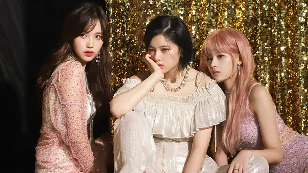 מינה וג'ונגיון עם סאנה ב-'Feel Special' צילומי MV מ-Twice (להקת K-Pop) 4K טפט