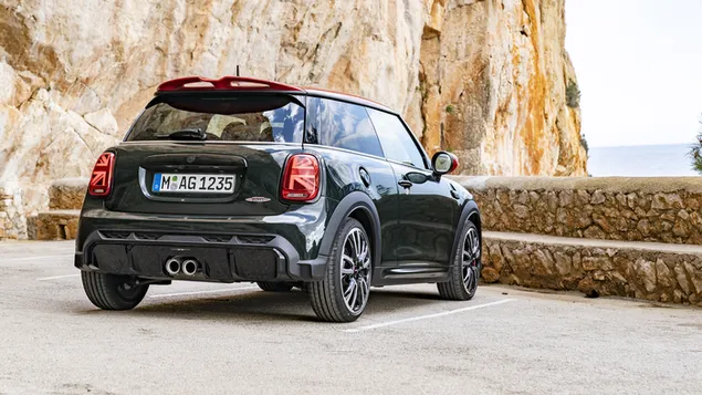 Taustakuva Mini John Cooper Works 2022 takaa ja sivulta 4K
