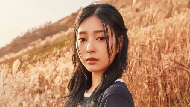 มินจูในเอ็มวี 'One Reeler Color of Youth' จาก IZ*ONE (วงดนตรีเคป๊อป) 4K วอลเปเปอร์