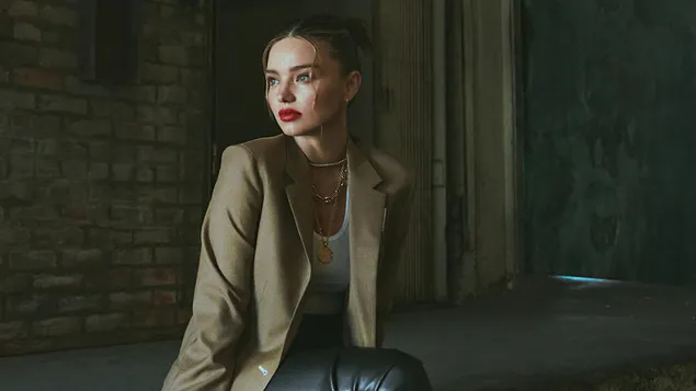 Mi Lan Da *Ke Er  | lvr Za Zhi Pai She  Xia Zai