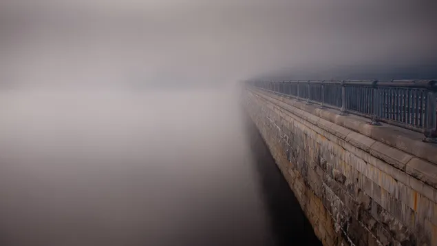Mist in de brug