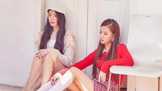 "Miyeon with Shuhua" من (G) I-DLE (مجموعة K-pop) 4K خلفية