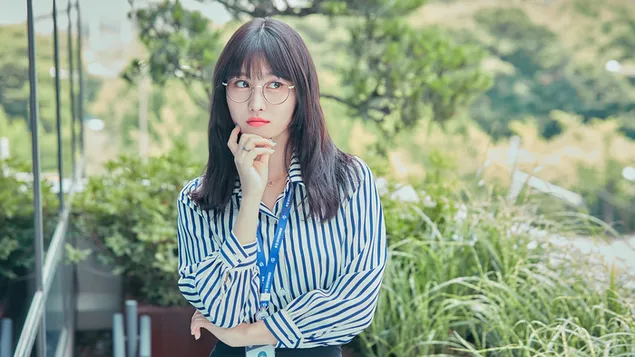 트와이스 '모모' [K팝 걸그룹] 4K 배경화면