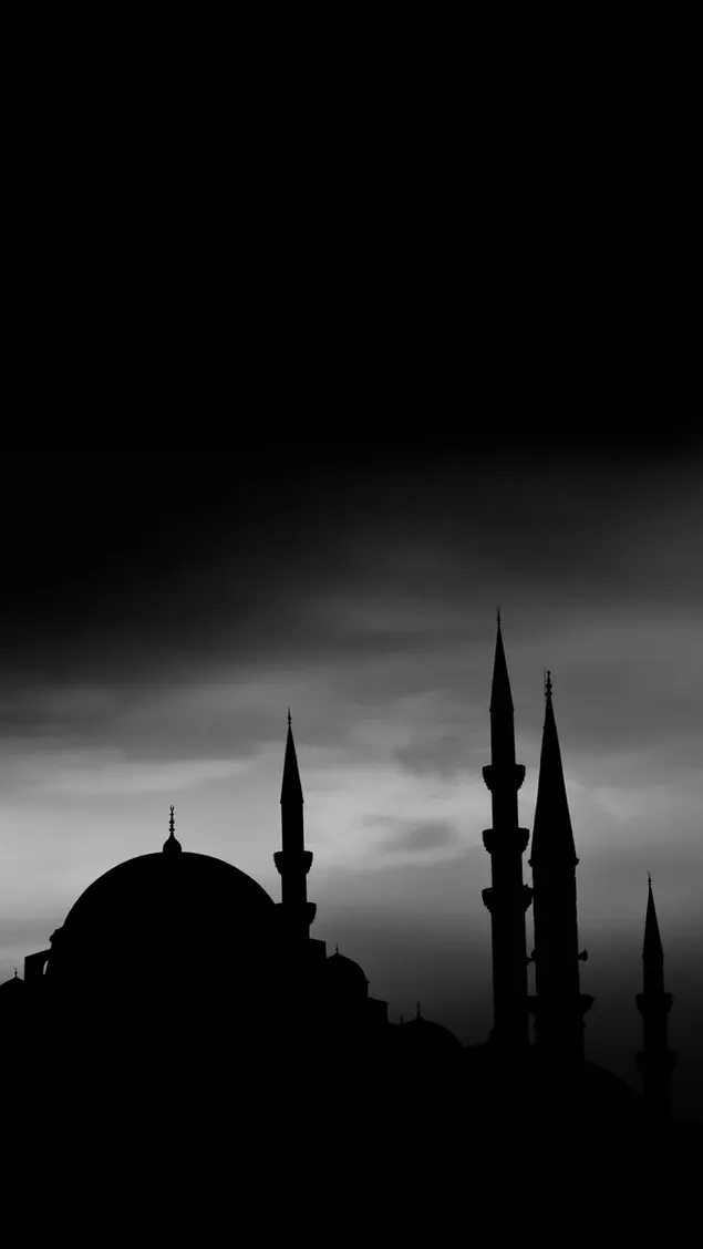Muat turun Siluet masjid pada waktu malam di Istanbul, salah satu bandar paling indah di Turki
