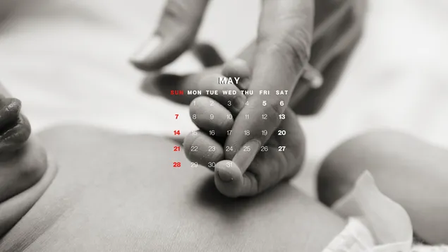 moedersdag - pasgebore baba wat aan mamma se hand vashou, mei 2023 kalender aflaai
