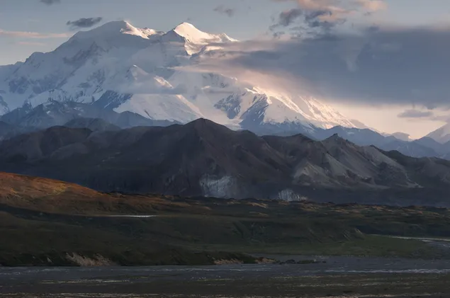 Mount Mckinley kilátás a Denali Nemzeti Parkból 2K háttérkép