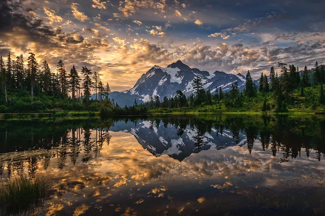 Mount shuksan reflection 2K wallpaper download