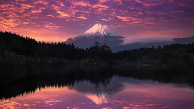 ニュージーランドのタラナキ山