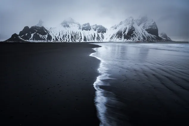 Zet Vestrahorn IJsland op download