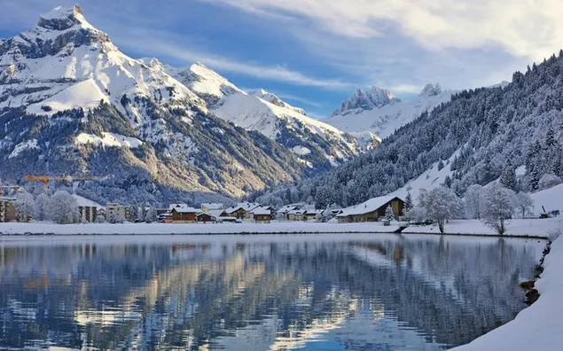 Desa pegunungan di musim dingin