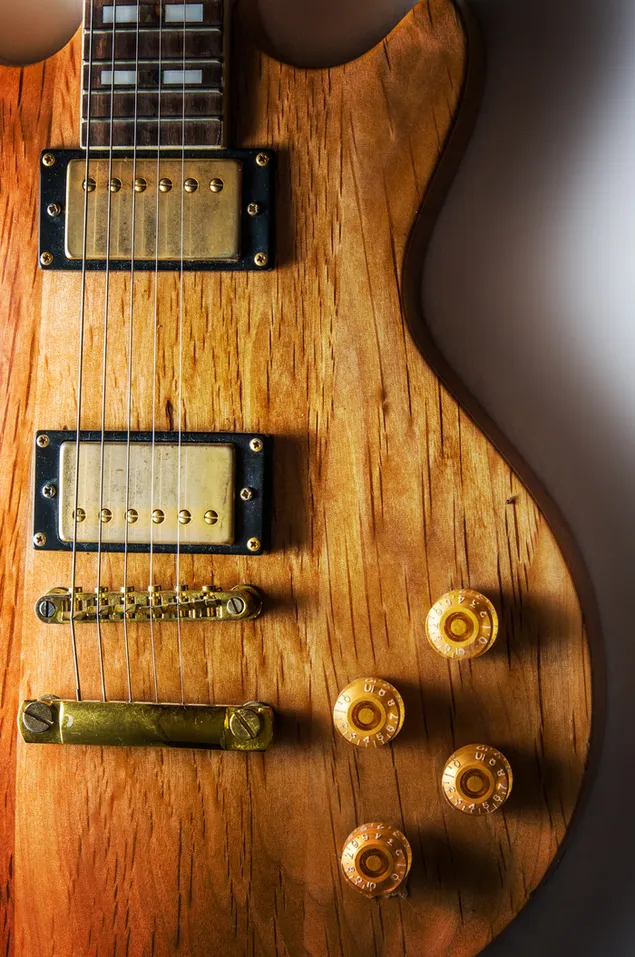 木製エレキギター