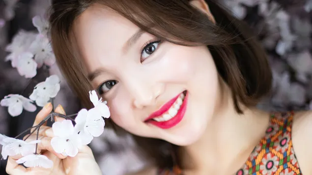 'More & More' 뮤직비디오(2020)의 나연(2020) 트와이스(K팝 밴드)의 촬영 4K 배경화면