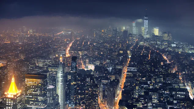 ニューヨークの夜の街の霧のスカイライン ダウンロード