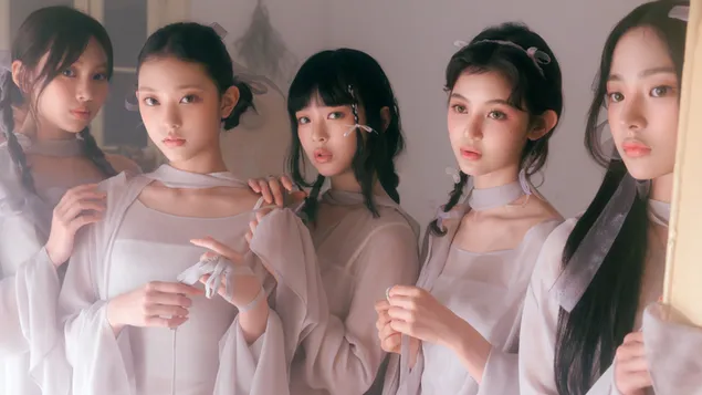 כל החברים של NewJeans | קום צילום אלבום 4K טפט