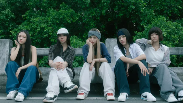 Шпалери NewJeans усі учасники зйомки альбому «Як солодко». 4K