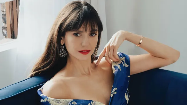 'nina dobrev' za rose & ivi skhoot preuzmi