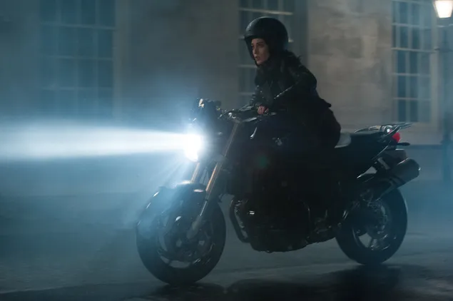 Dabar matote mane 2 – Lula vairuoja BMW MOTO 4K ekrano užsklanda