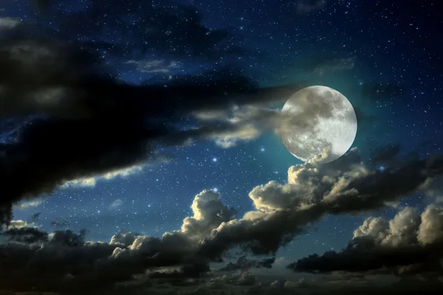 Nubes esponjosas en blanco y negro, luna llena y estrellas disparadas desde detrás de las nubes por la noche