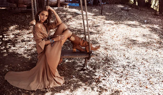 أوليفيا كولبو على سوينغ | الممثلة الأمريكية 4K خلفية