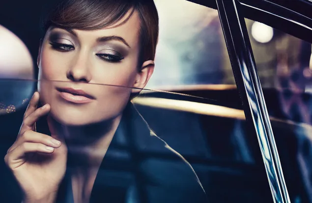 露华浓拍摄中的“奥利维亚王尔德” 4K 壁纸