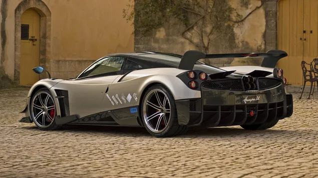 Taustakuva Pagani Huayra BC 2016 01 2K