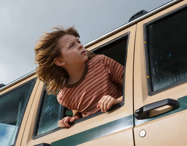 Pito drakonas (Oakes Fegley) 4K ekrano užsklanda