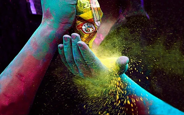 Pintado a mano y relleno con pintura en polvo Holi festival