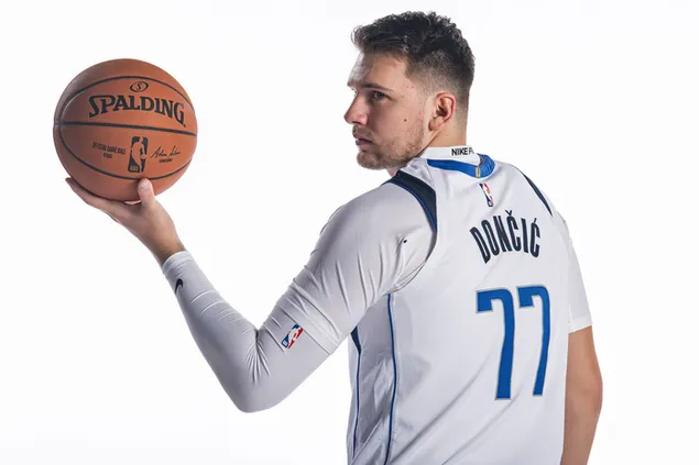 pose of slovenian professional basketball player luka doncic download