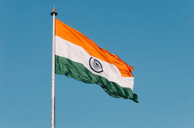 prachtige vlag van India hangend aan paal download