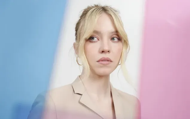 Pretty face of Sydney Sweeney with pink and blue light frame