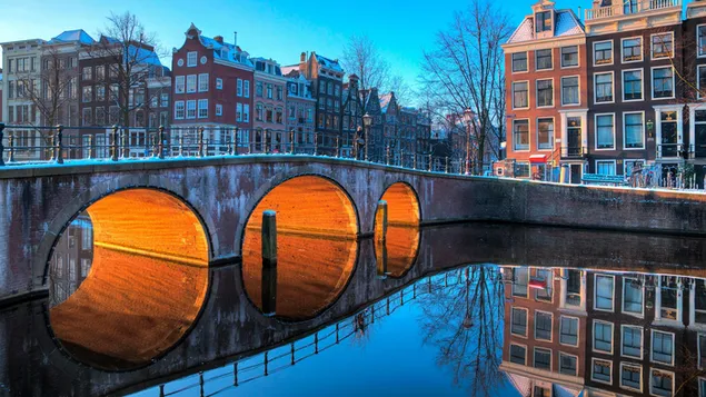 橋、雪、運河、都市、建物、冬、オランダ、アムステルダム