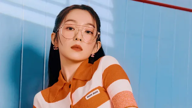 Red Velvet aranyos 'Irene'-je a 'Queendom' MV Shootban 4K háttérkép
